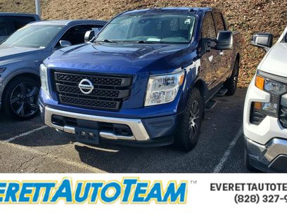 Used 2021 Nissan Titan SV w/ SV Convenience Package