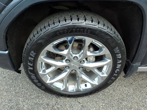 Used 2019 GMC Sierra 1500 Denali w/ Denali Ultimate Package AWD/4WD image 9