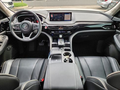 Used 2024 Acura MDX SH-AWD w/ Advance Package image 8