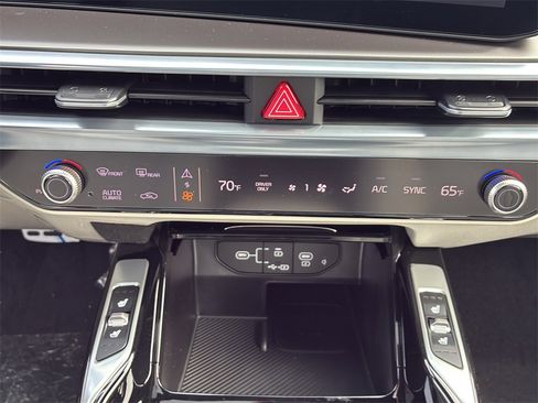 New 2026 Kia Sorento SX Prestige image 19