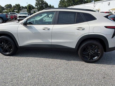 New 2026 Chevrolet Trax ACTIV w/ Driver Confidence Package FWD image 11
