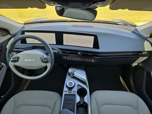 Certified 2023 Kia EV6 Wind RWD image 12