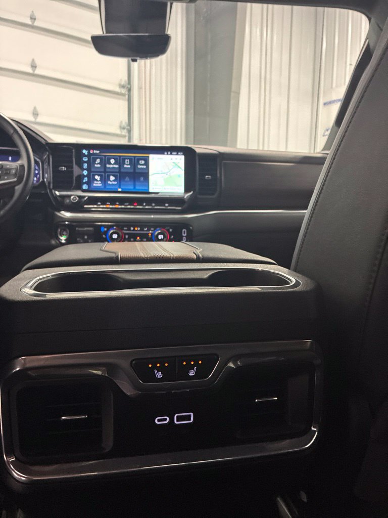 Used 2025 Chevrolet Silverado 1500 High Country w/ Technology Package AWD/4WD image 41