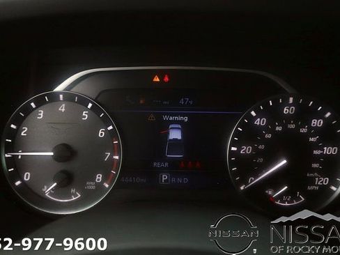 Used 2024 Nissan Titan SV w/ SV Convenience Package image 19