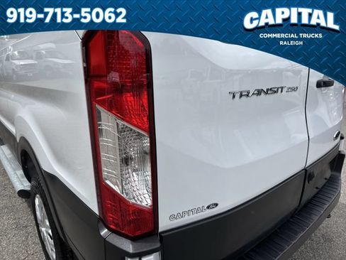 Used 2025 Ford Transit 250 Low Roof w/ Exterior Upgrade Package RWD image 15