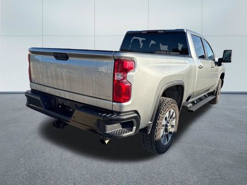 Used 2024 Chevrolet Silverado 2500 Custom w/ Custom Value Package AWD/4WD image 4