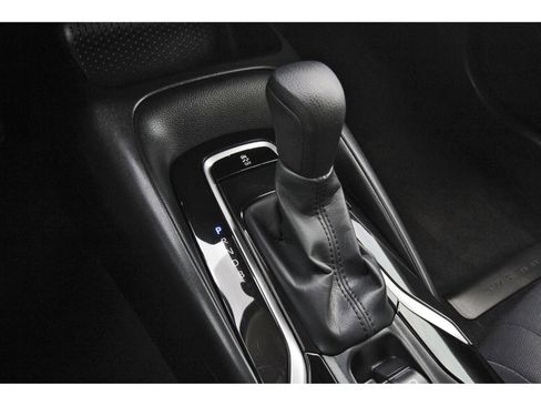 Used 2022 Toyota Corolla LE image 27