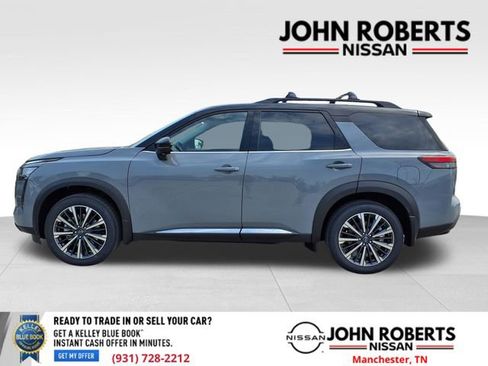 New 2026 Nissan Pathfinder Platinum AWD/4WD image 2