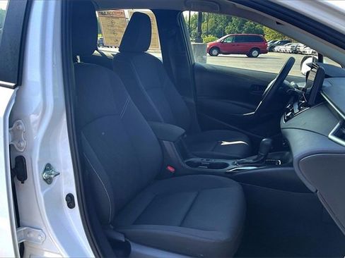 Used 2023 Toyota Corolla LE image 7