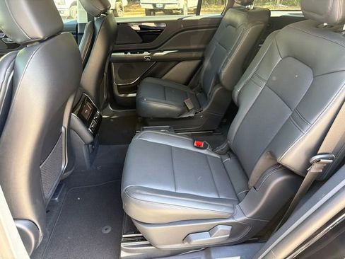 New 2026 Lincoln Aviator AWD image 21
