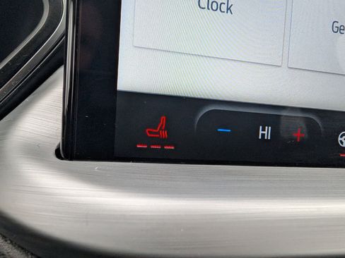 Used 2024 Ford Escape Platinum image 31