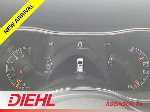 Used 2018 Jeep Grand Cherokee Limited AWD/4WD image 14