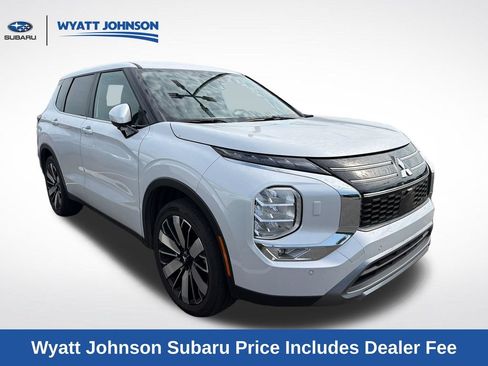 Used 2025 Mitsubishi Outlander SE AWD/4WD image 8