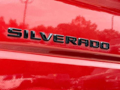 Used 2022 Chevrolet Silverado 1500 Custom w/ LPO, Dark Essentials Package RWD image 15