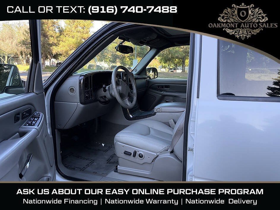 Used 2005 GMC Sierra 1500 Denali w/ Safe And Sound Package AWD/4WD image 29
