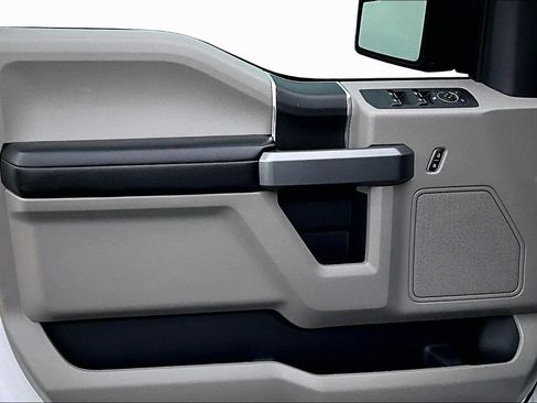 Used 2018 Ford F150 XLT RWD image 16