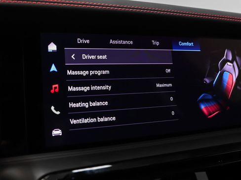 Certified 2025 Porsche Panamera GTS AWD/4WD image 42