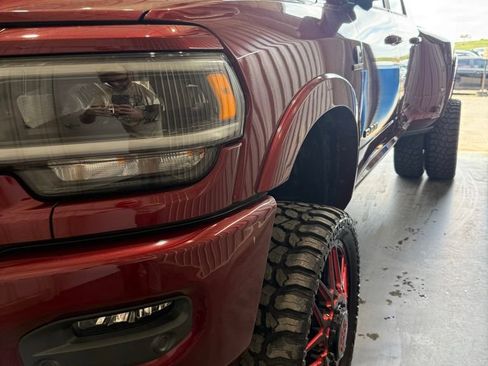Used 2022 RAM 3500 Laramie w/ Night Edition AWD/4WD image 4