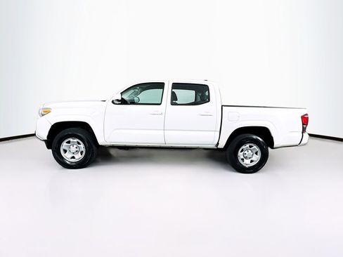 Used 2018 Toyota Tacoma SR image 6