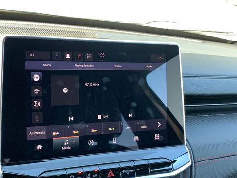 Used 2025 Jeep Compass Trailhawk image 21