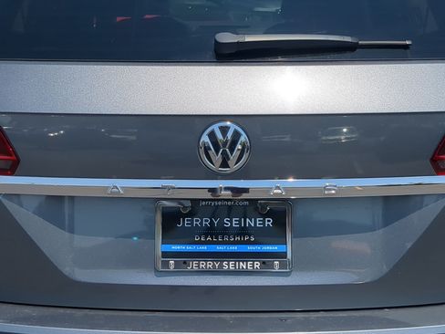 Used 2018 Volkswagen Atlas SE AWD/4WD image 13