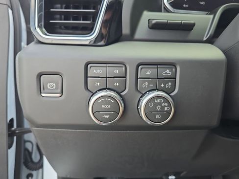 New 2026 GMC Sierra 1500 Denali w/ Denali Reserve Package AWD/4WD image 24