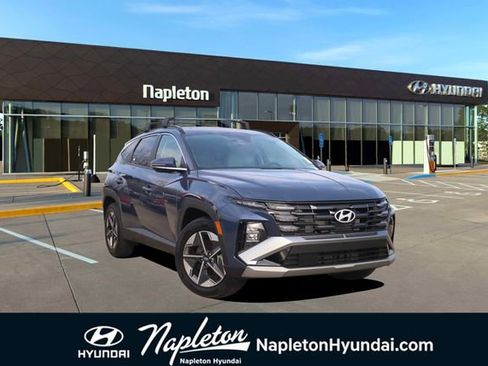 Certified 2025 Hyundai Tucson SEL FWD image 1