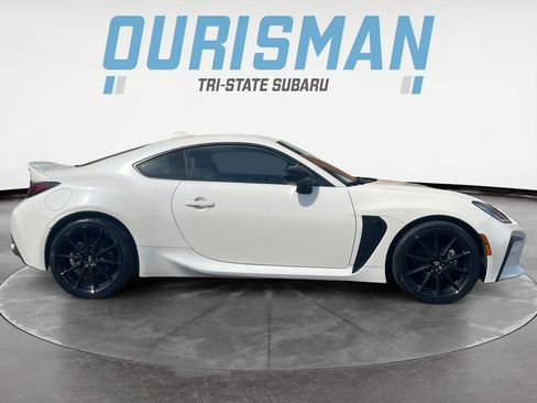 Used 2023 Toyota GR86 Premium w/ ALL Weather Mat Package (TMS) image 7