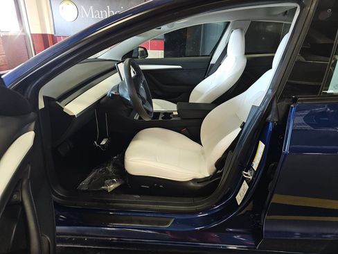 Used 2023 Tesla Model 3 Standard Range image 14