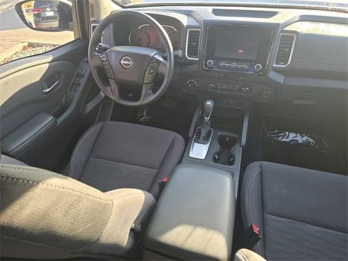 Used 2023 Nissan Frontier SV image 27