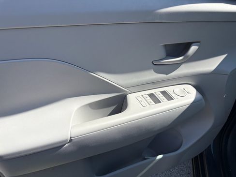 New 2026 Hyundai Kona SE FWD image 14