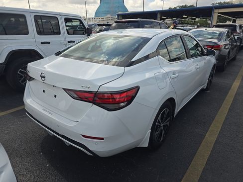 Used 2022 Nissan Sentra SV w/ All-Weather Package FWD image 6