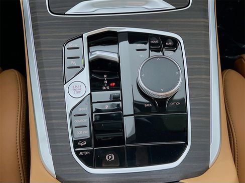 New 2026 BMW X5 xDrive40i w/ M Sport Package image 19