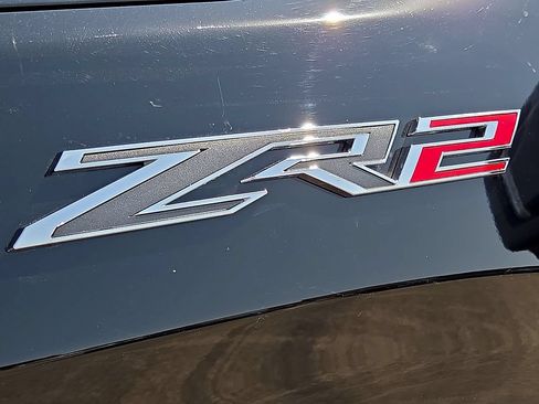 Used 2023 Chevrolet Silverado 1500 ZR2 w/ Technology Package AWD/4WD image 10