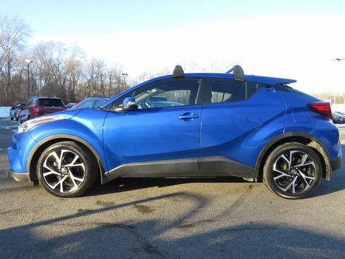 Used 2018 Toyota C-HR XLE image 8