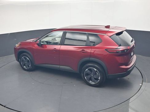 Used 2025 Nissan Rogue SV FWD image 28