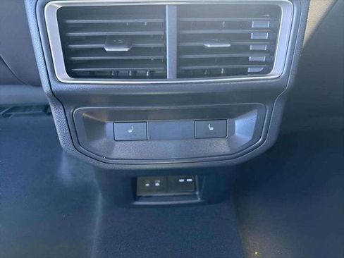 New 2026 Volkswagen Atlas Cross Sport SEL Premium R-Line AWD/4WD image 7