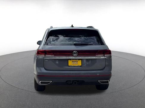 Used 2026 Volkswagen Atlas SE FWD image 12