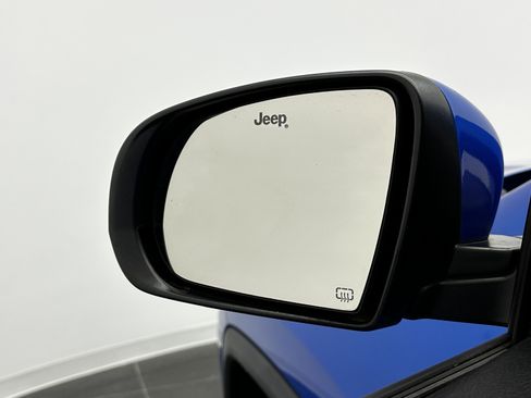 Used 2019 Jeep Compass Latitude w/ Cold Weather Group image 11