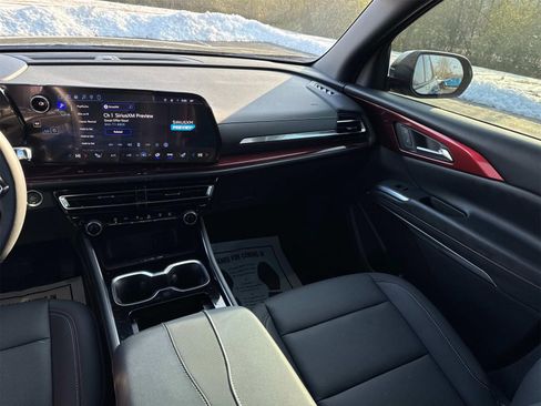 Used 2026 Chevrolet Traverse Z71 image 20