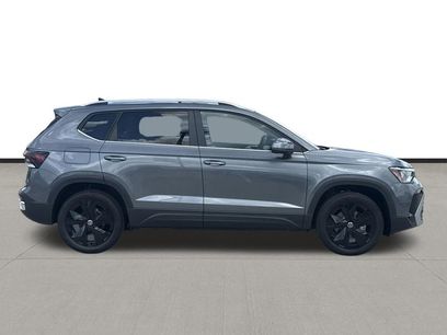 New 2026 Volkswagen Taos SE