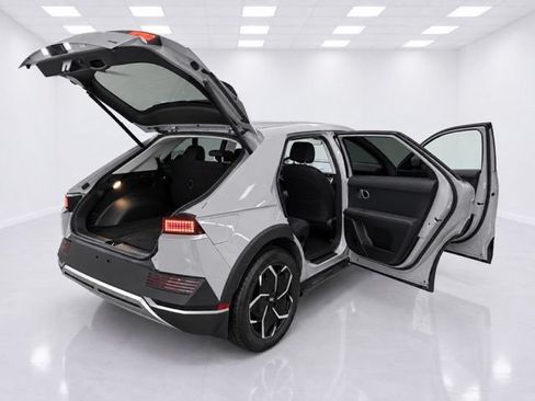 Used 2023 Hyundai Ioniq 5 SEL AWD/4WD image 12