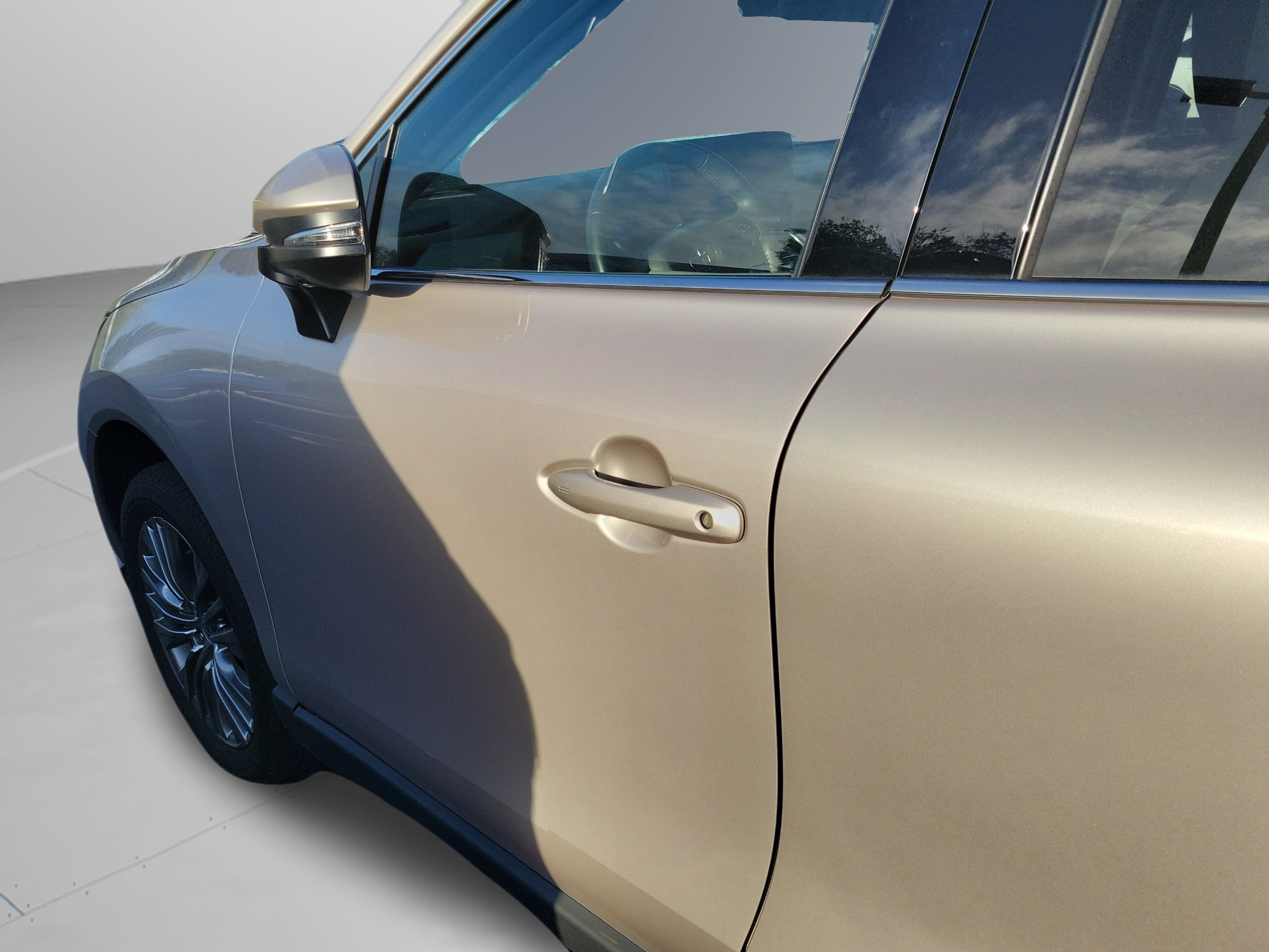 Used 2024 Toyota Venza Limited AWD/4WD image 29
