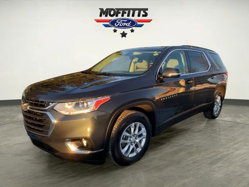 Used 2019 Chevrolet Traverse LT image 1