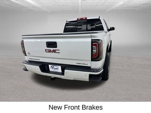 Used 2017 GMC Sierra 1500 Denali w/ Denali Ultimate Package AWD/4WD image 12