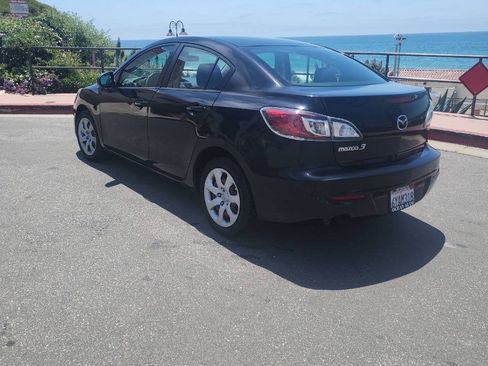 Used 2013 MAZDA MAZDA3 i SV w/ Convenience Pkg FWD image 7