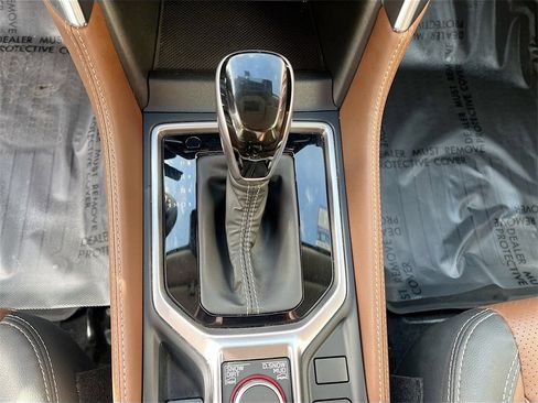 Used 2024 Subaru Forester Touring w/ Pop Package 2 image 17