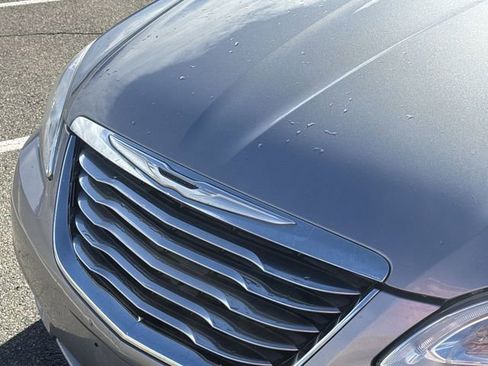 Used 2013 Chrysler 200 LX image 25