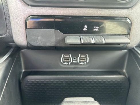 Used 2022 RAM 1500 Big Horn AWD/4WD image 28