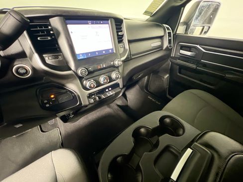 Used 2024 RAM 2500 Big Horn image 26